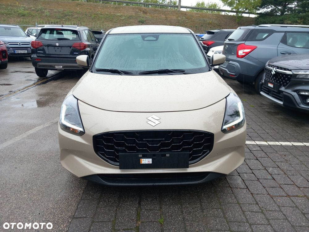Suzuki Swift 1.2 Dualjet SHVS Premium Plus CVT - 2