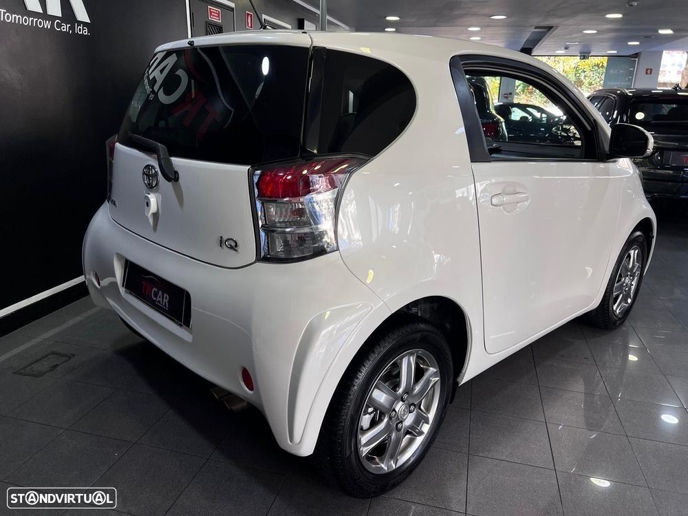 Toyota Iq 2009 photo 4