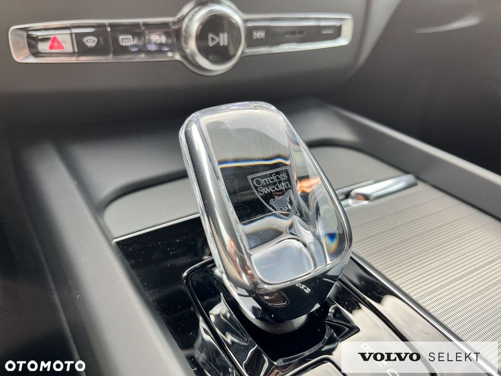 Volvo XC 60 - 24
