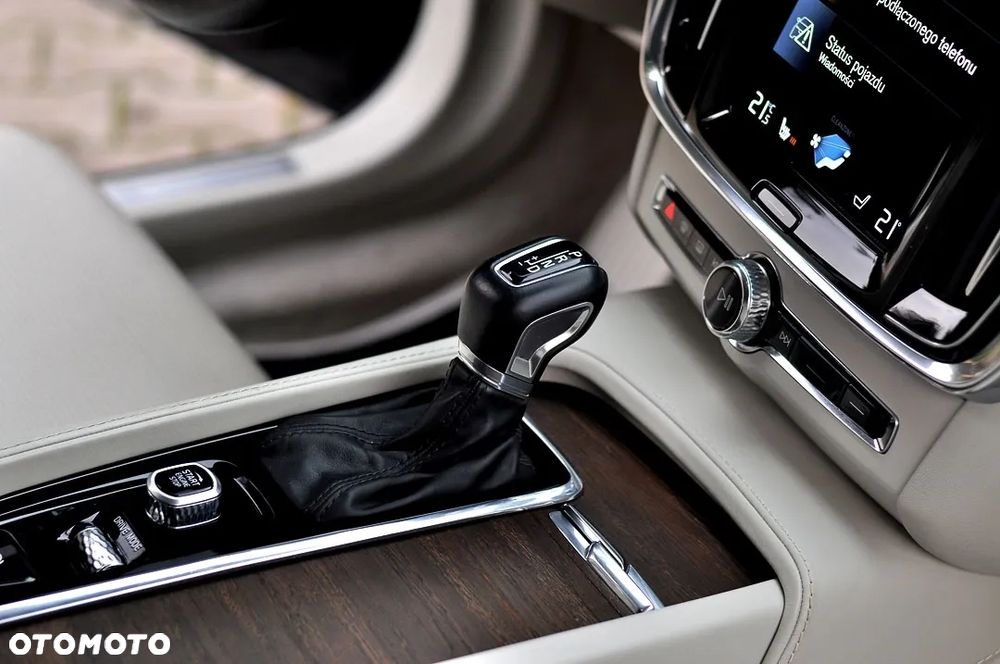 Volvo V90 D4 Geartronic Inscription - 32
