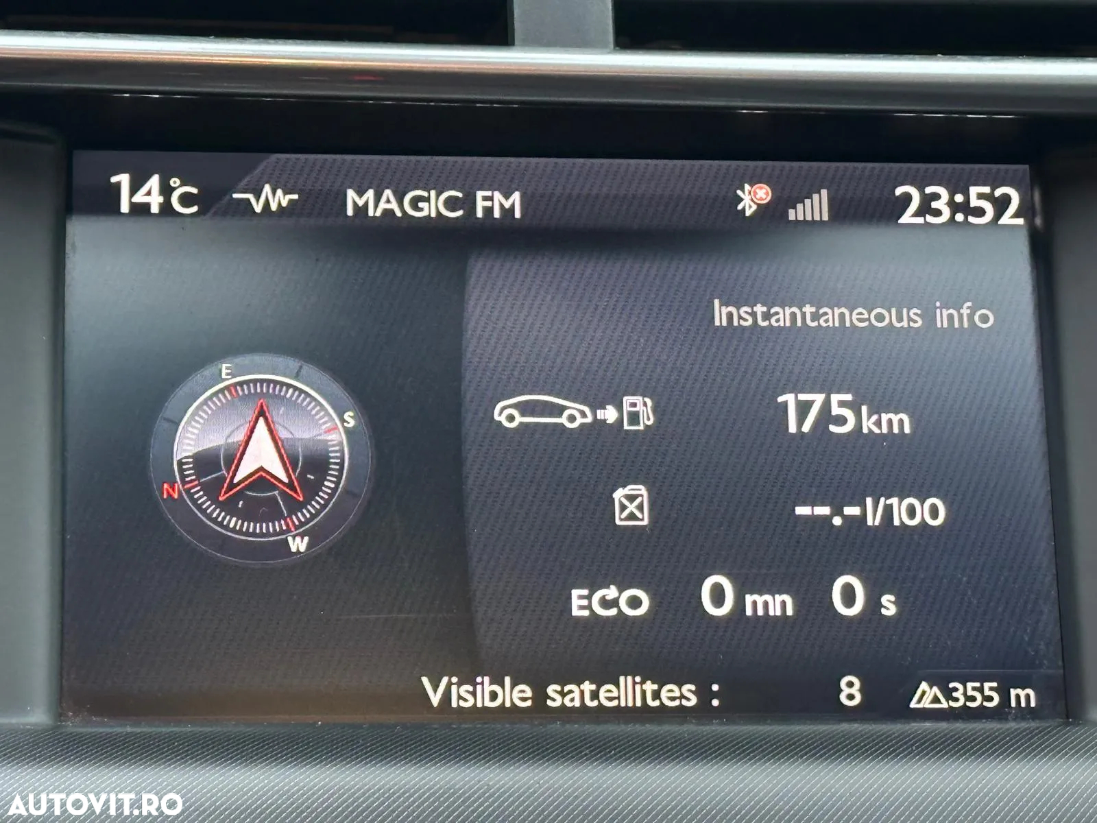 Citroën DS4 e-HDi 110 EGS6 SoChic - 28