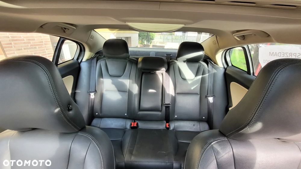 Volvo S60 T5 Drive-E Summum - 2