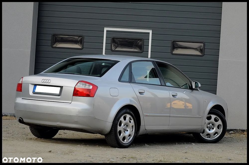 Audi A4 Limousine - 22