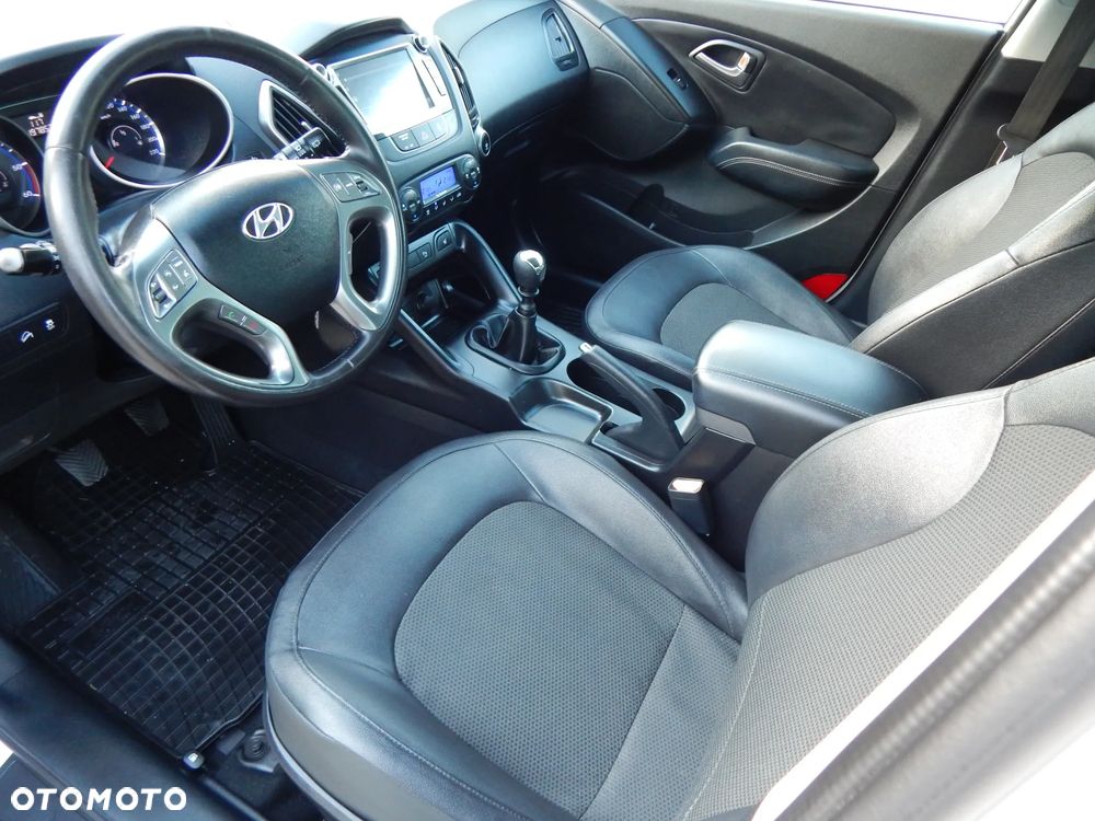 Hyundai ix35 1.7 CRDi Comfort 2WD - 17