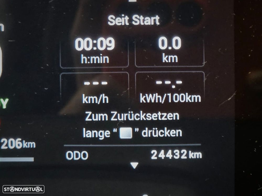 MG MG4 64 kWh Luxury - 9
