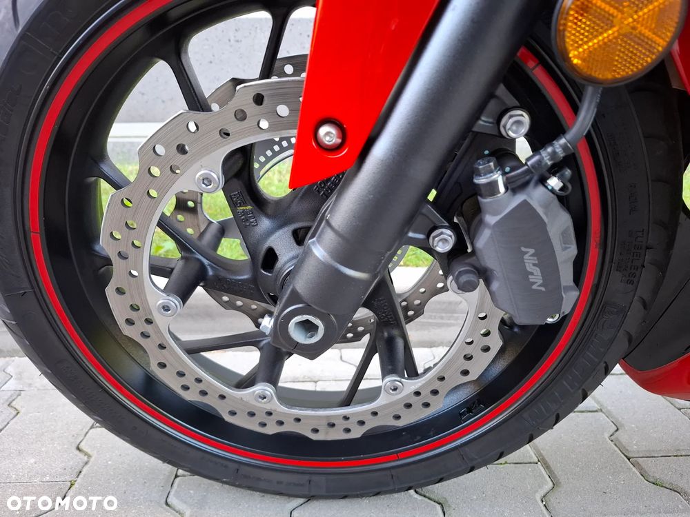 Honda CBR - 11