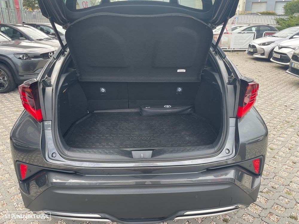 Toyota C-HR - 10
