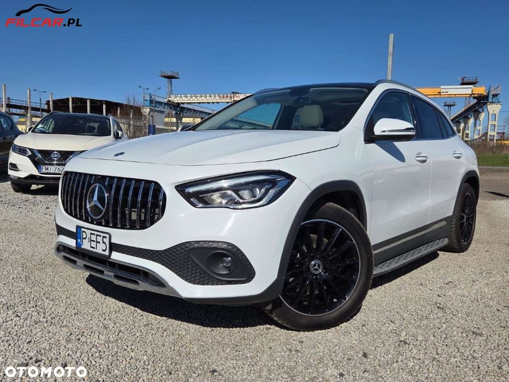 Mercedes-Benz GLA - 2