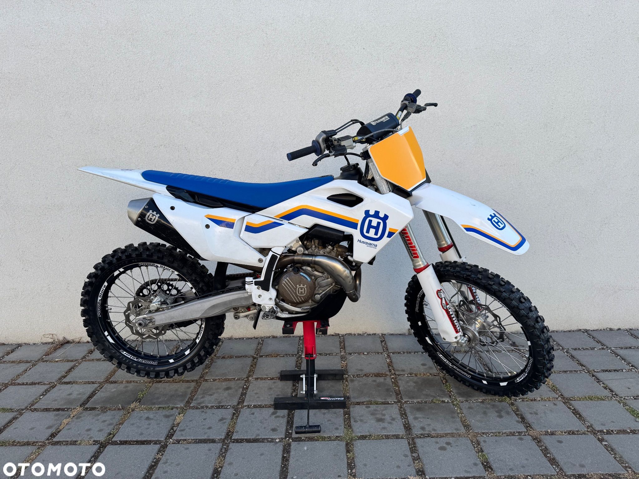 Husqvarna FC