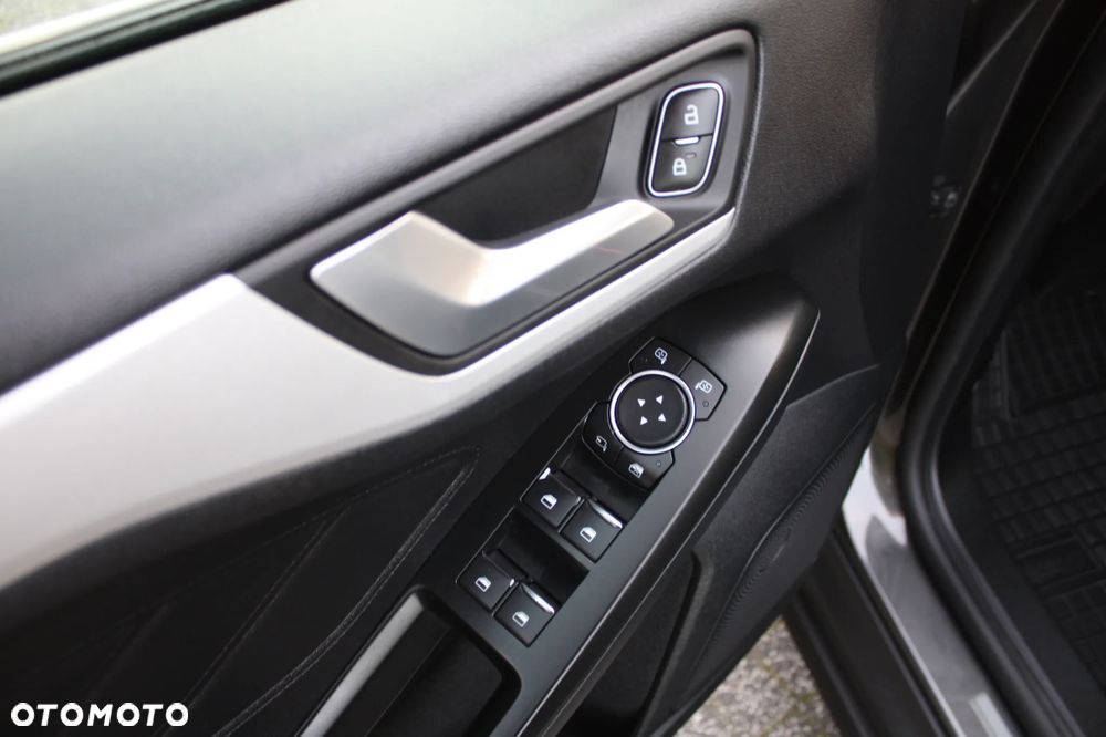 Ford Focus Turnier 1.0 EcoBoost Start-Stopp-System TITANIUM STYLE - 22