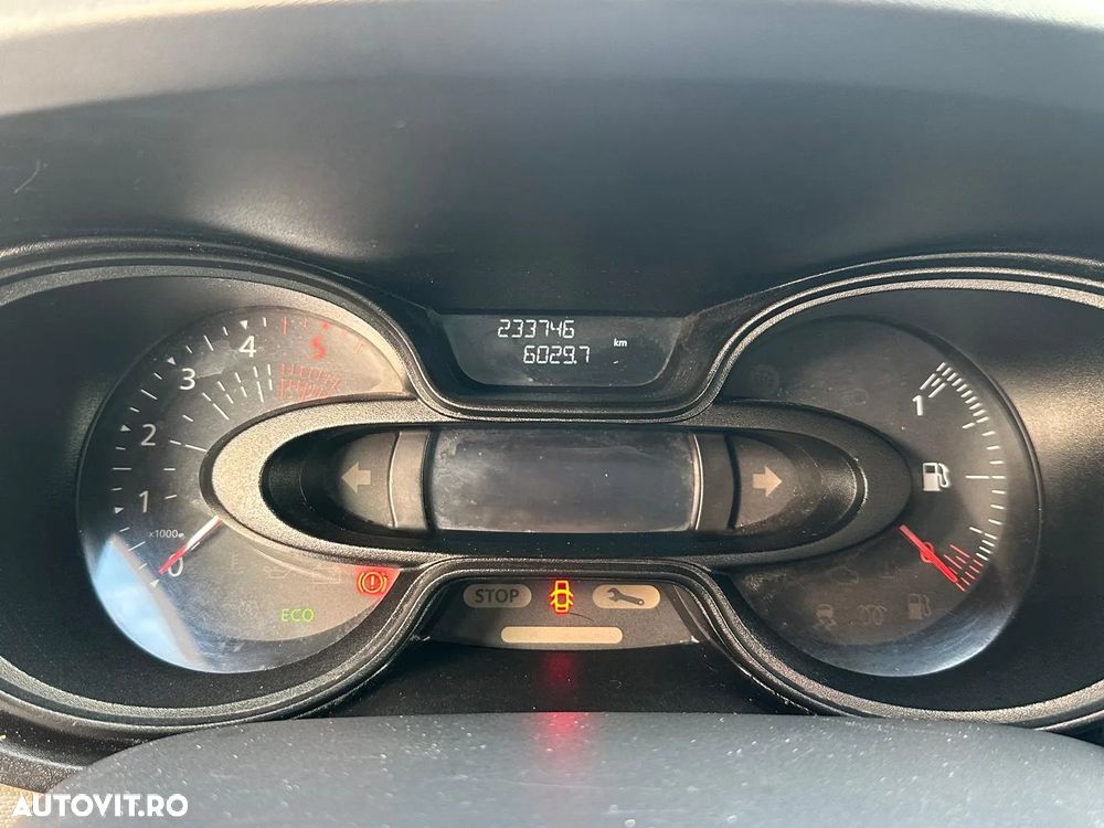 Renault Trafic - 17