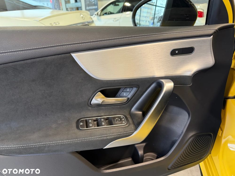 Mercedes-Benz Klasa A 180 7G-DCT Edition 2020 - 13