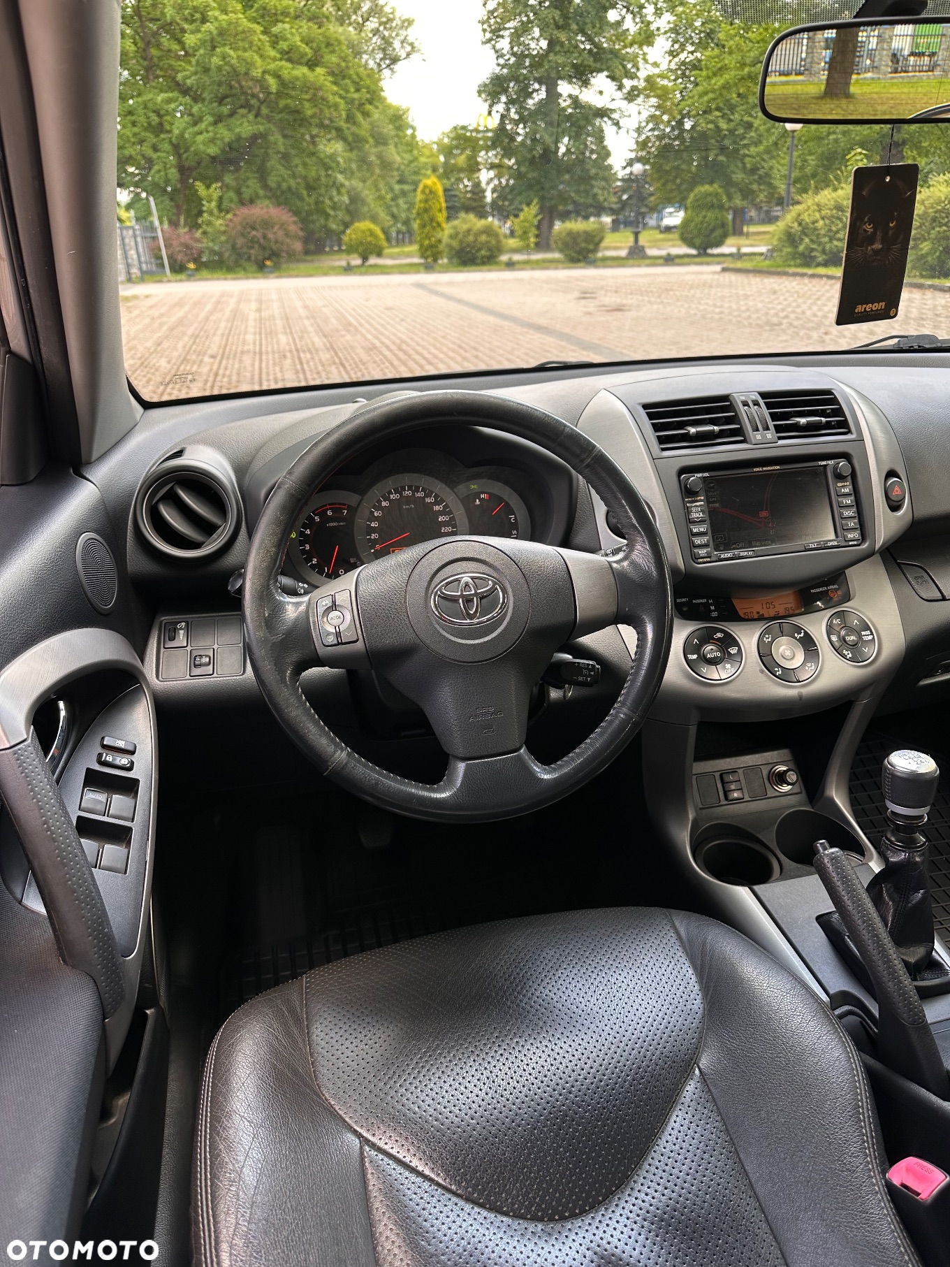 Toyota RAV4 2.2 D-CAT Sol - 28