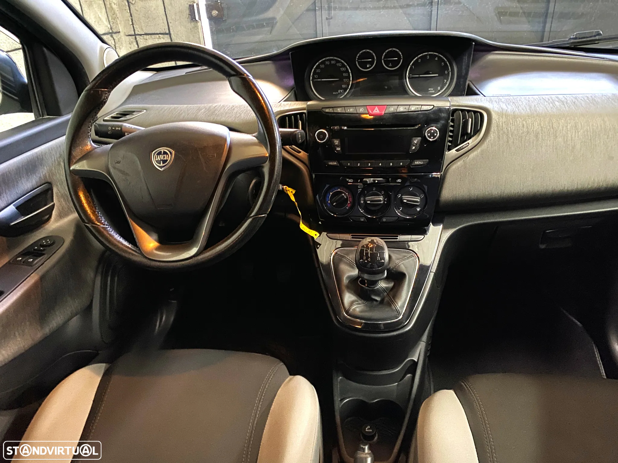Lancia Ypsilon 1.2 S&S Fashion - 5
