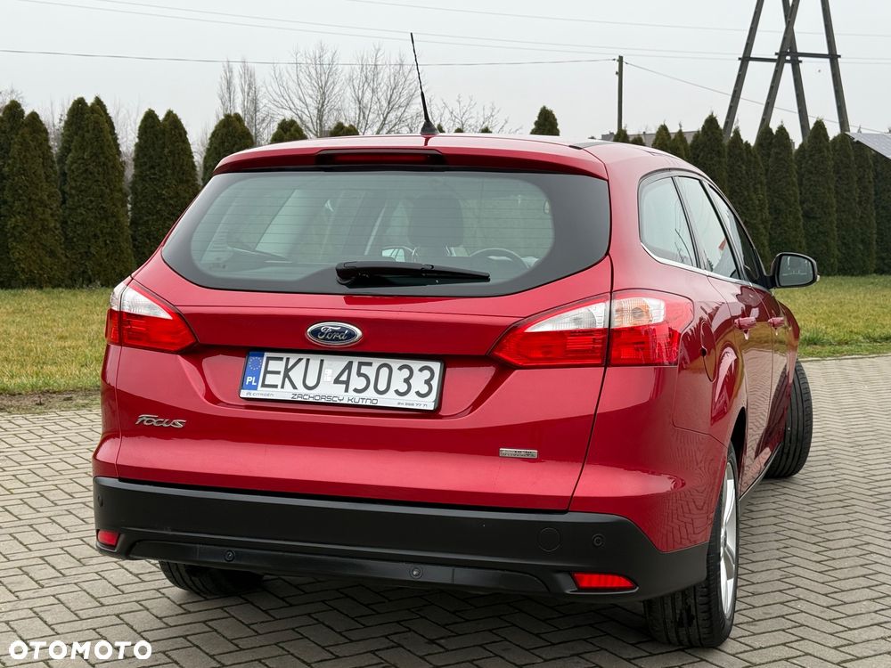 Ford Focus 1.6 TDCi DPF Titanium - 11