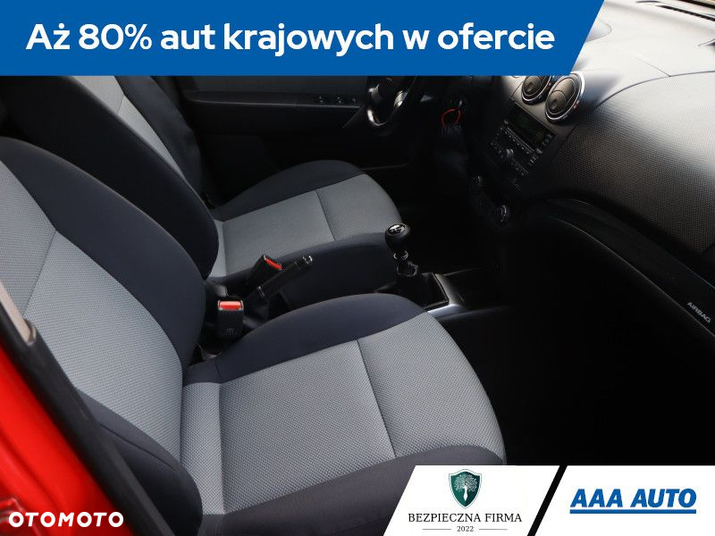 Chevrolet Aveo - 10