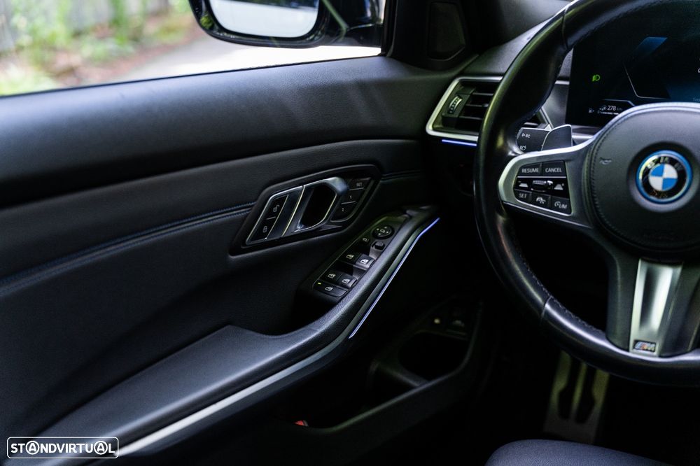 BMW 330 e Pack 50 anos M Auto - 8