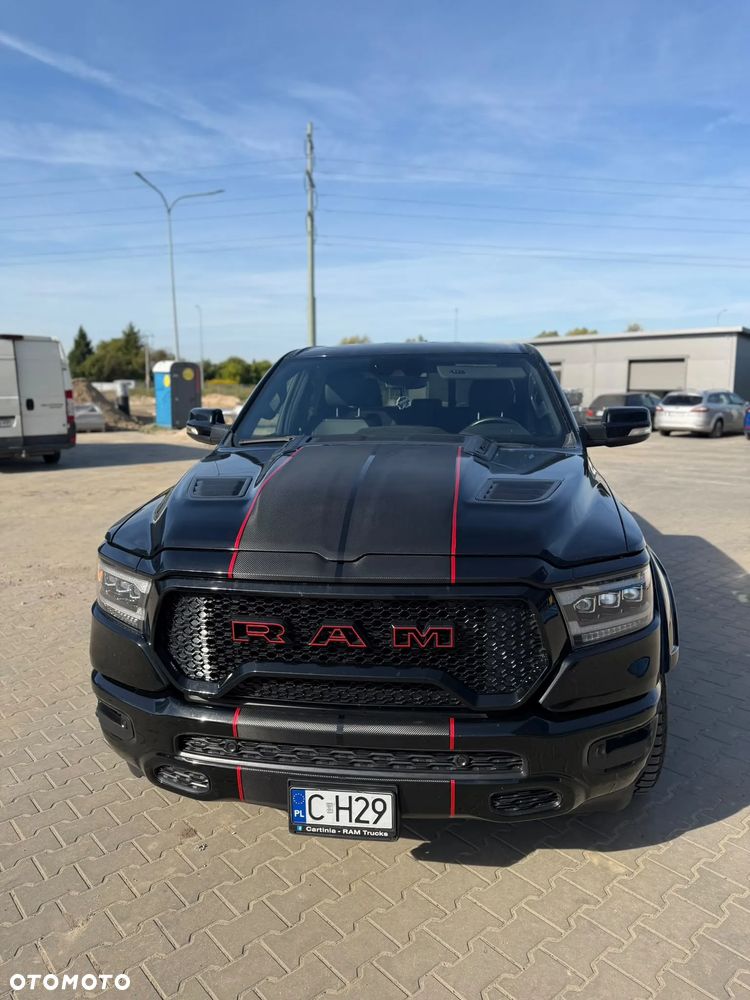 Dodge RAM 5.7 4x4 - 4