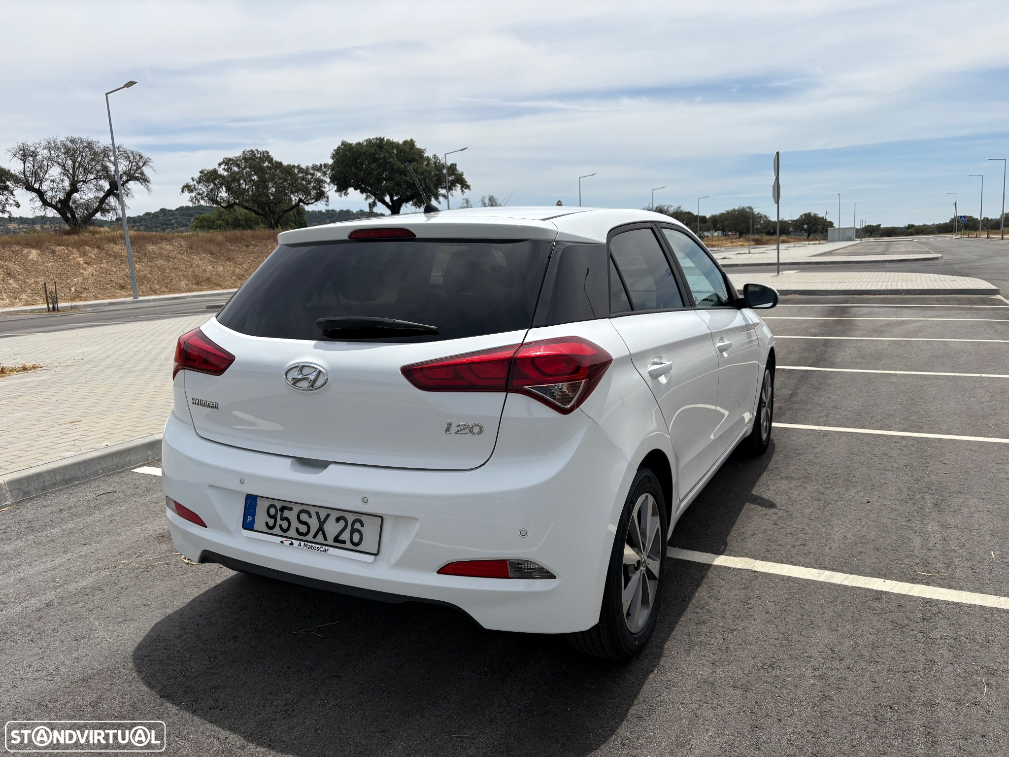 Hyundai i20 1.1 CRDi Blue Access+Bluetooth - 4