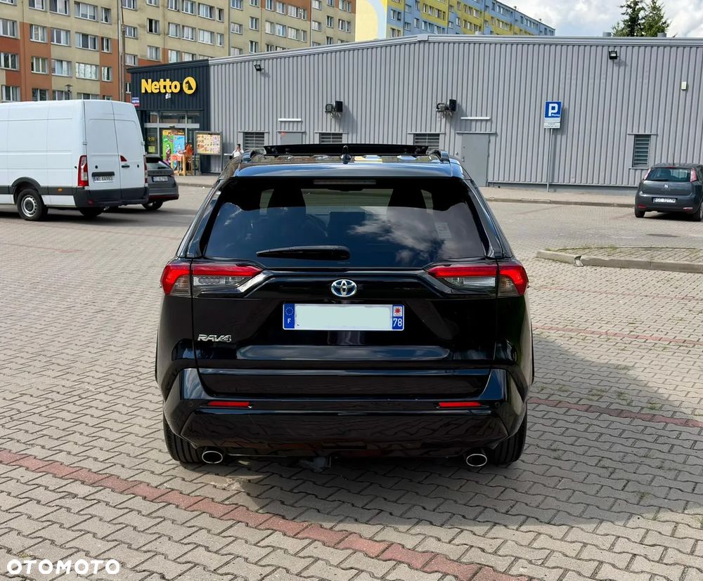 Toyota RAV4 2.5 Hybrid Black Edition by JBL 4x4 - 8