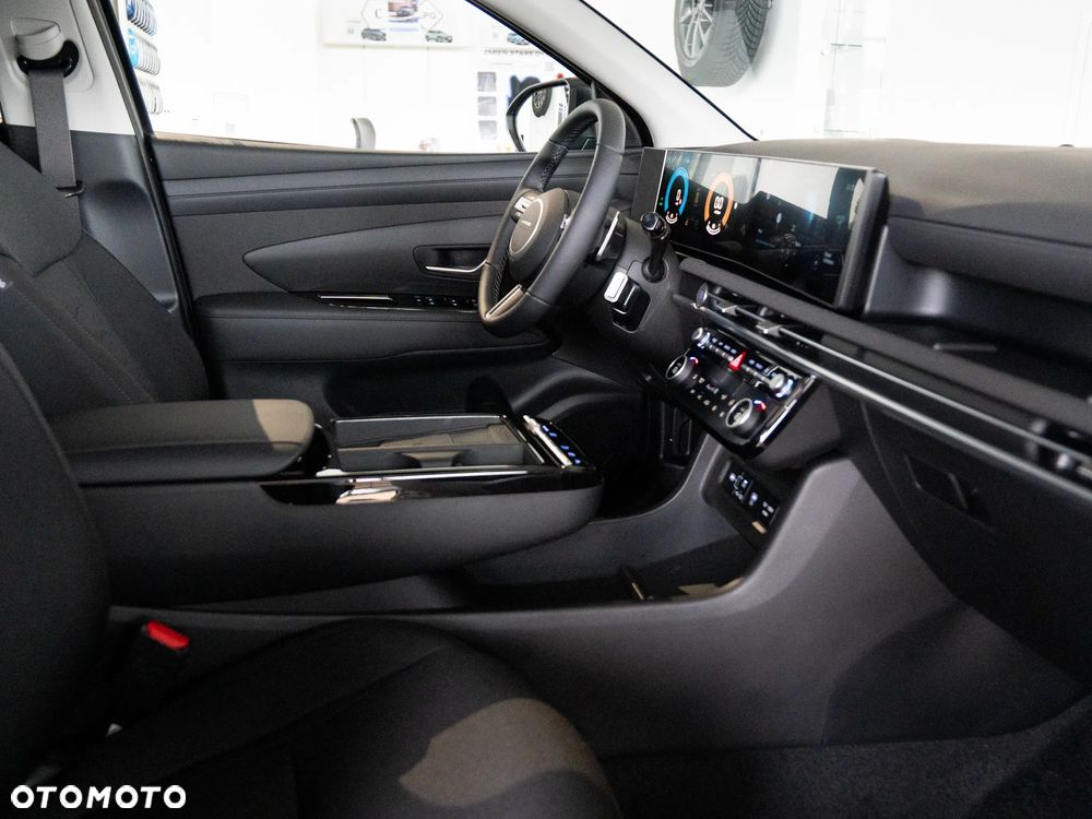 Hyundai Tucson 1.6 T-GDi HEV Smart 2WD - 29