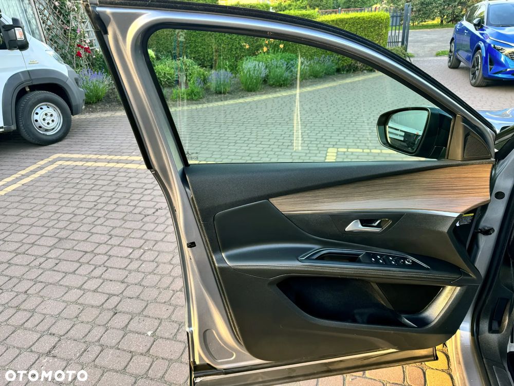 Peugeot 5008 2.0 BlueHDi GT Pack S&S EAT8 - 33