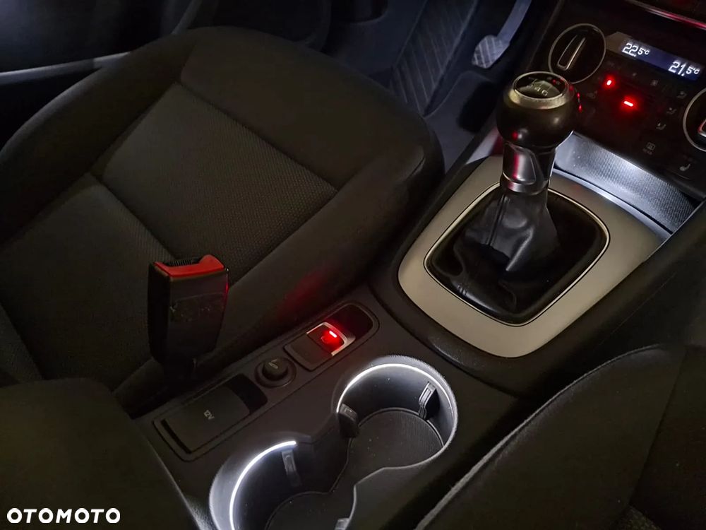 Audi Q3 2.0 TDI sport - 8