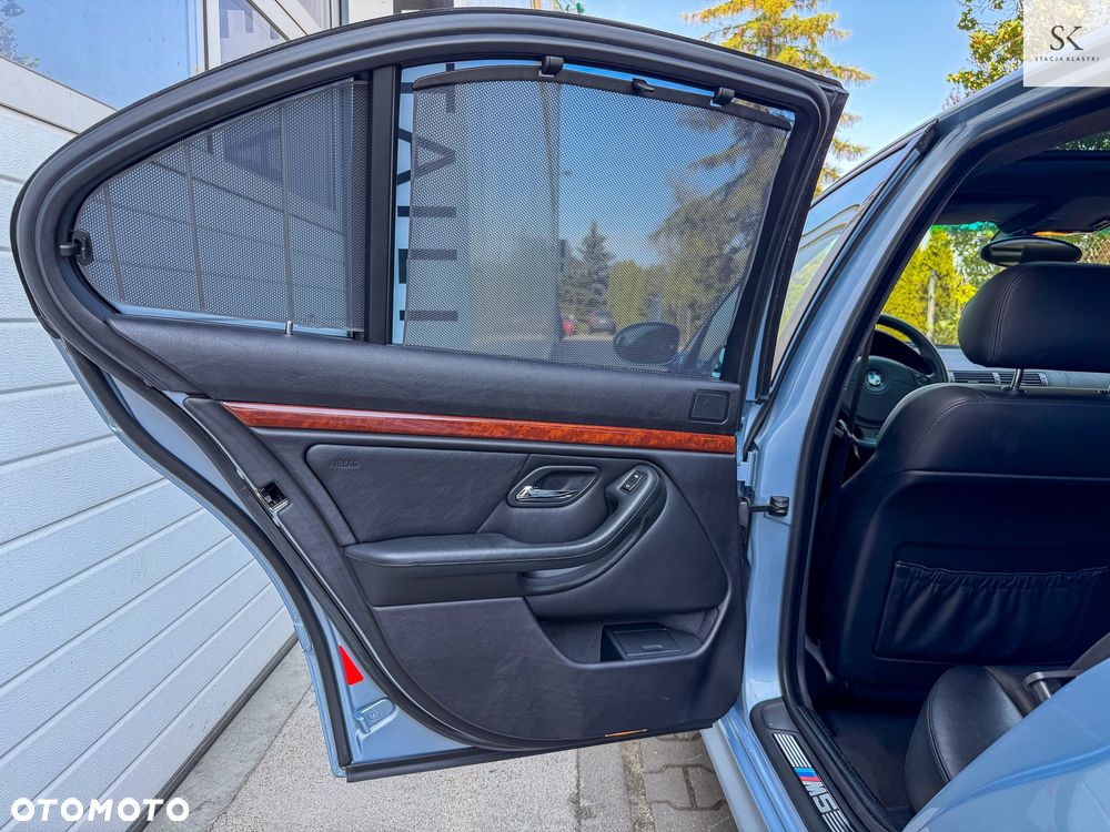 BMW M5 Standard - 23