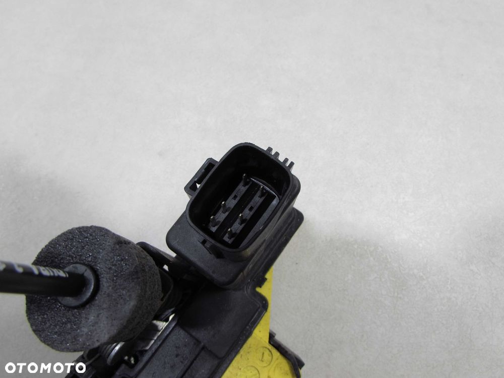 VOLVO XC90 V70 S80 ZAMEK DRZWI PRAWY TYL 30699756  02-14 - 5