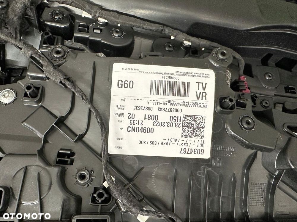 BMW 5 G60 ŚRODEK TAPICERKA FOTELE TUNEL KANAPA BOCZKI SKÓRA M-PAKIET - 11