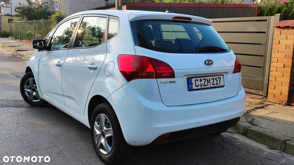 Kia Venga - 2