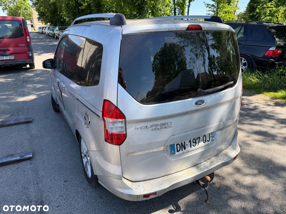 Ford Tourneo Courier 1.6 TDCi Titanium - 4
