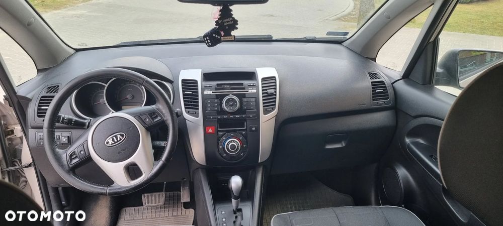 Kia Venga - 6