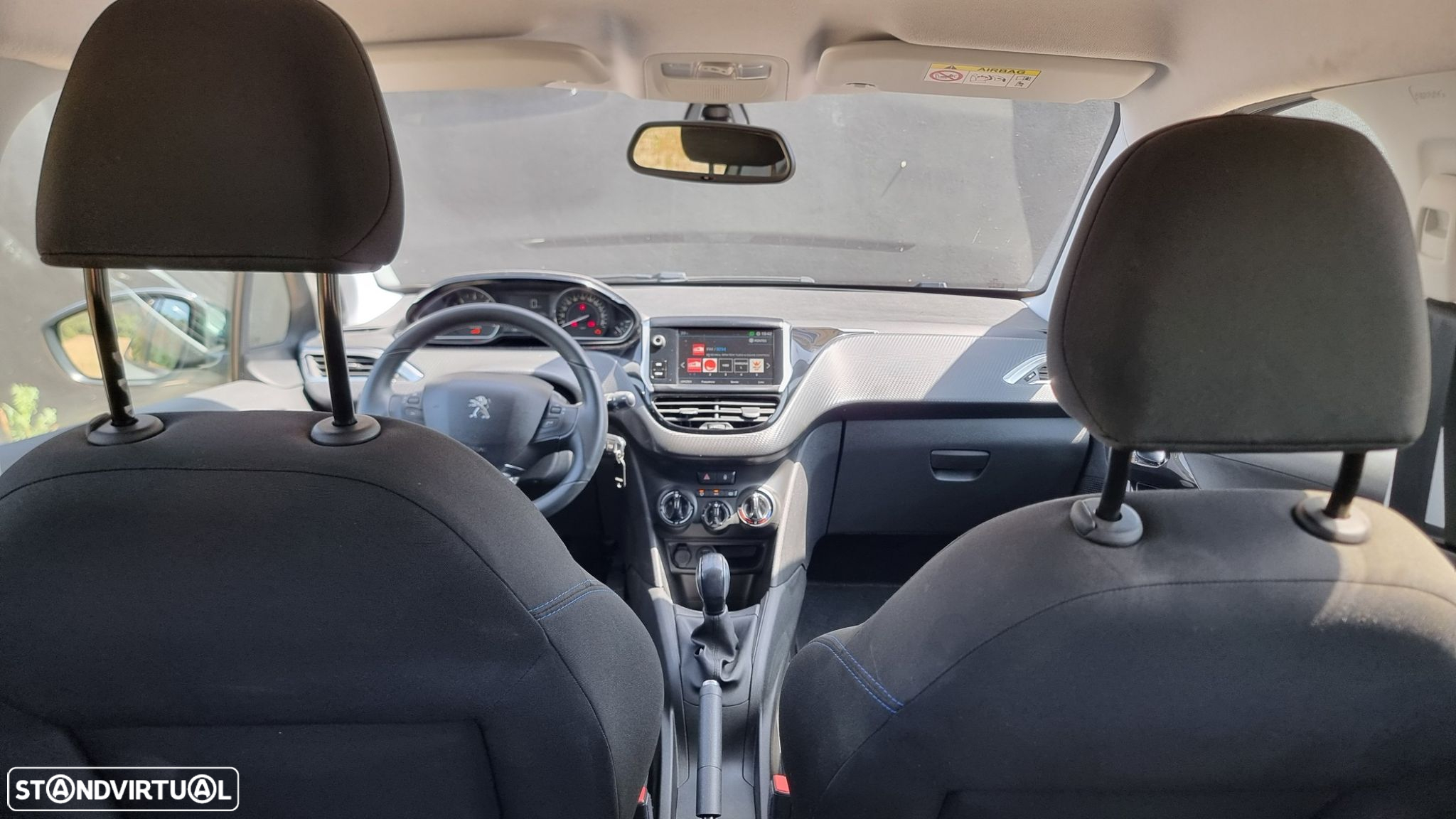 Peugeot 208 1.5 BlueHDi Signature - 19