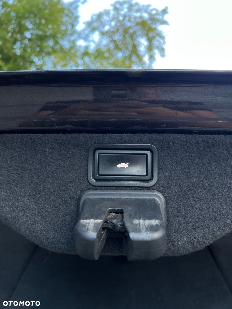 Audi A8 4.2 TDI L Quattro - 34