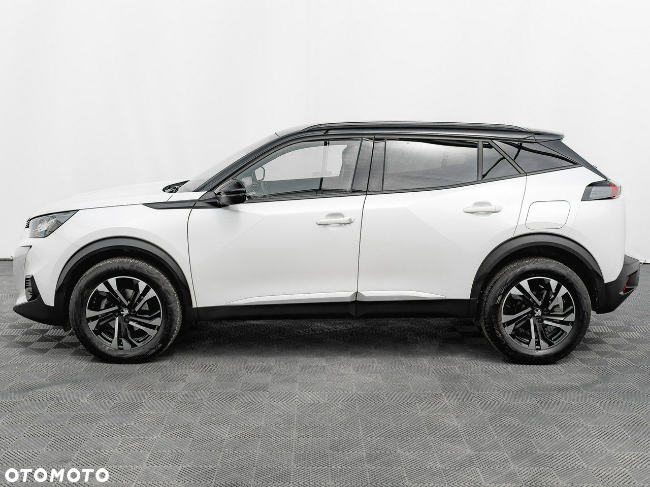 Peugeot 2008 1.2 PureTech Allure Pack S&S EAT8 - 10