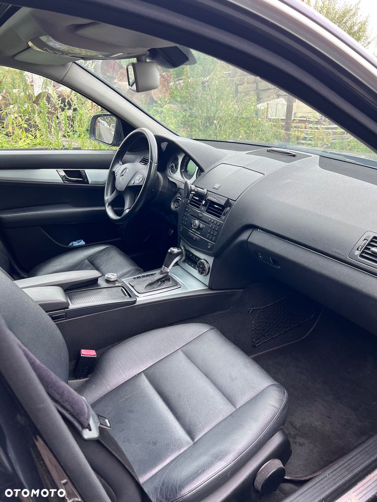 Mercedes-Benz Klasa C 320 CDI Avantgarde 4-Matic - 12