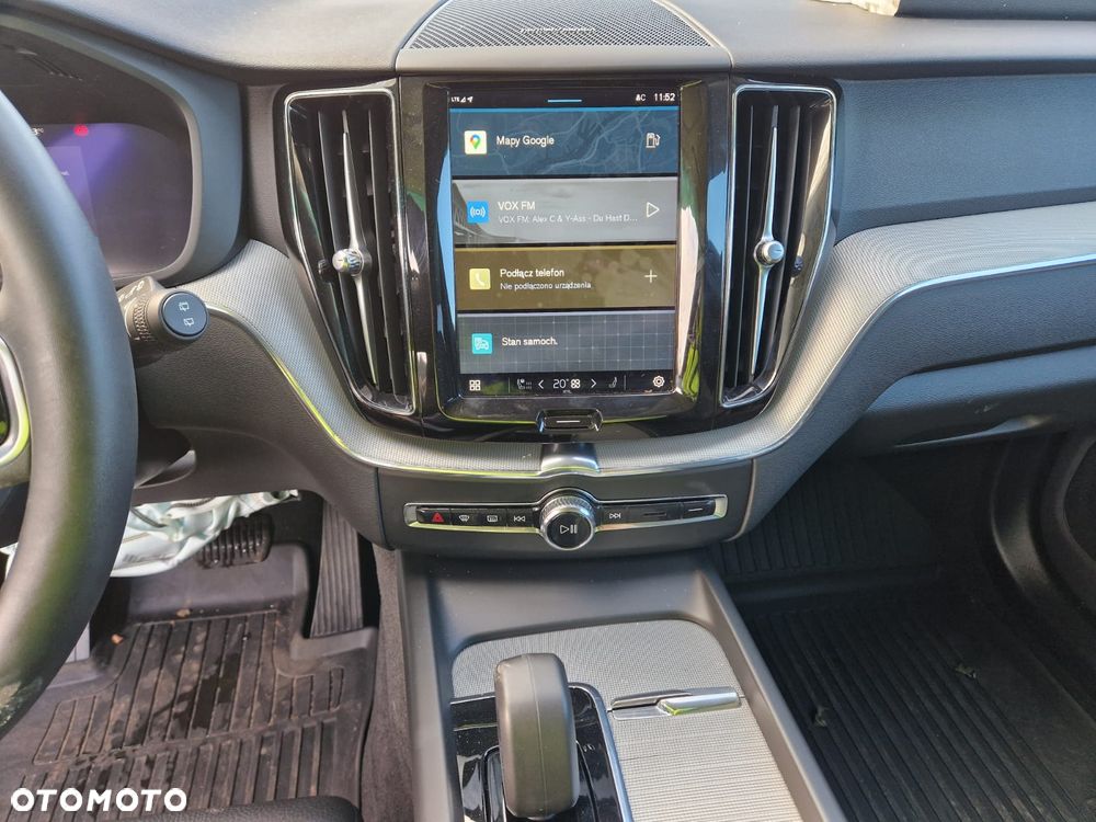 Volvo XC 60 B4 B R-Design - 16