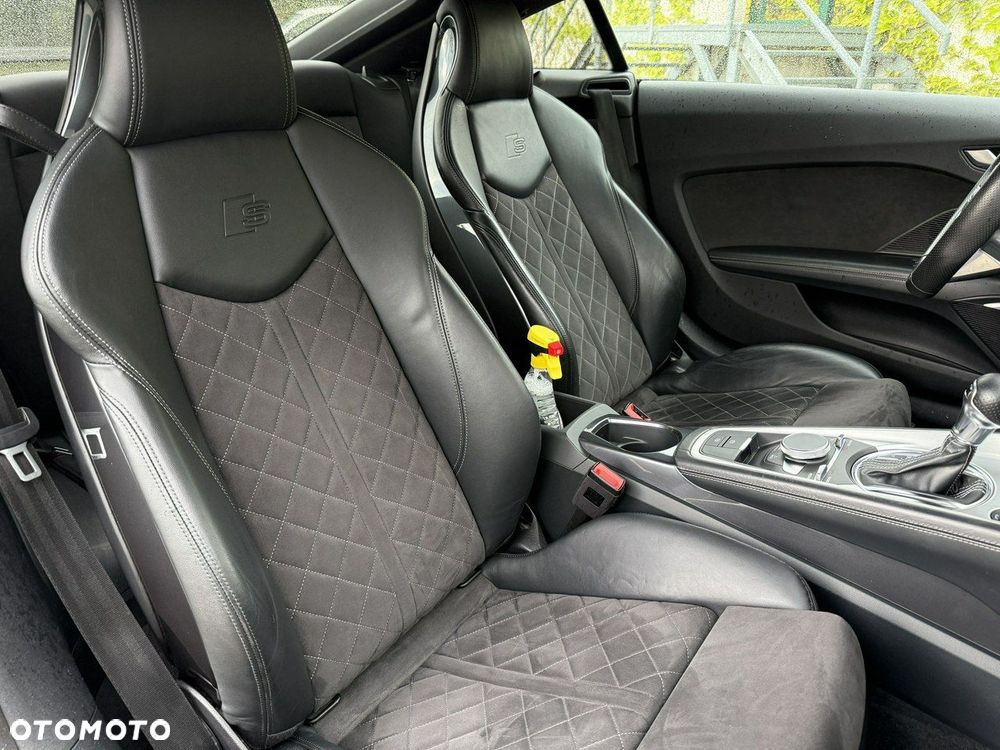Audi TT Coupé - 8