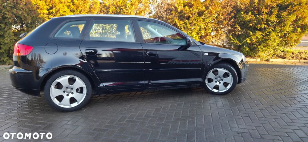 Audi A3 Sportback 2.0 TDI DPF Quattro Attraction - 17