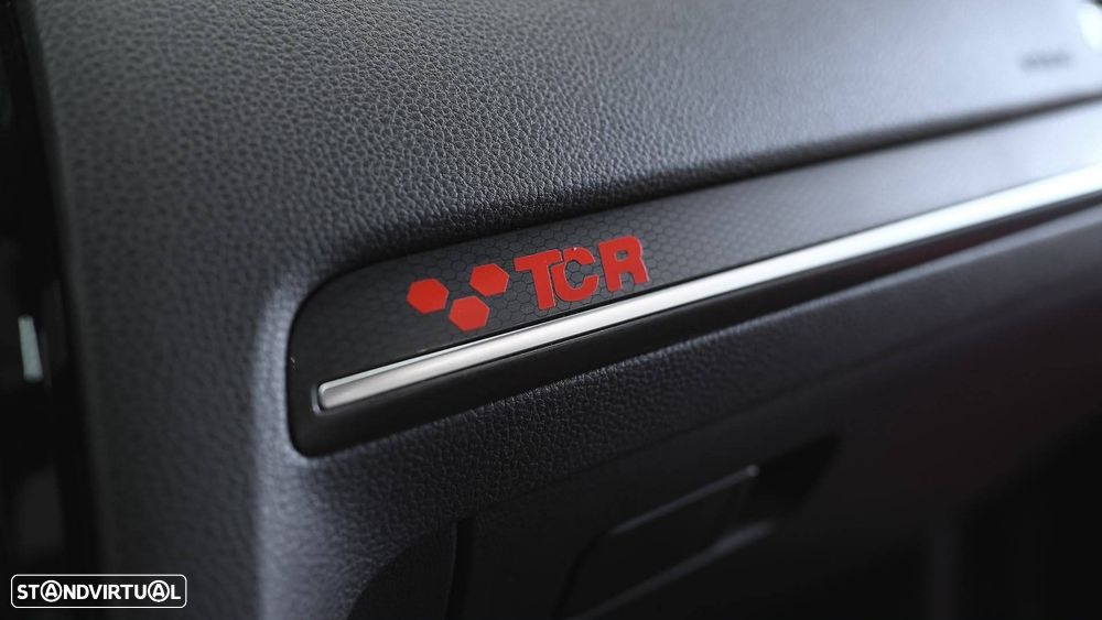 VW Golf GTI TCR 2.0 TSI OPF DSG - 9