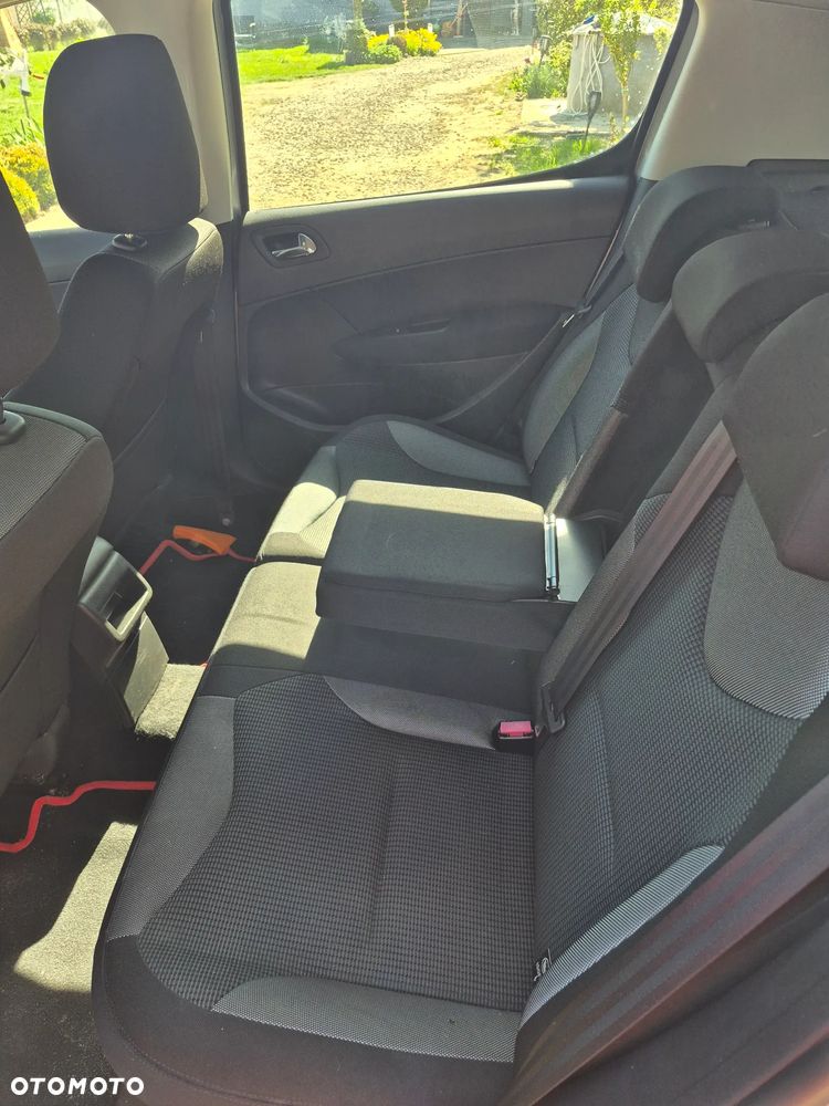 Peugeot 308 1.6 HDi Style - 8