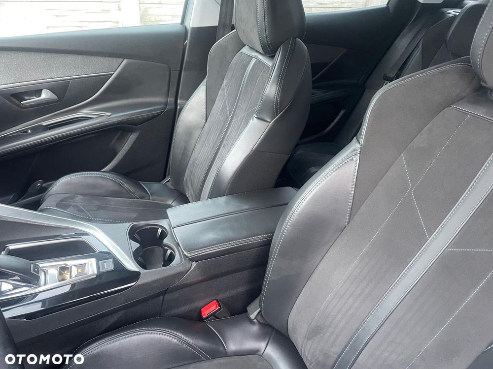 Peugeot 3008 PureTech 130 Stop & Start GPF EAT8 Active - 6