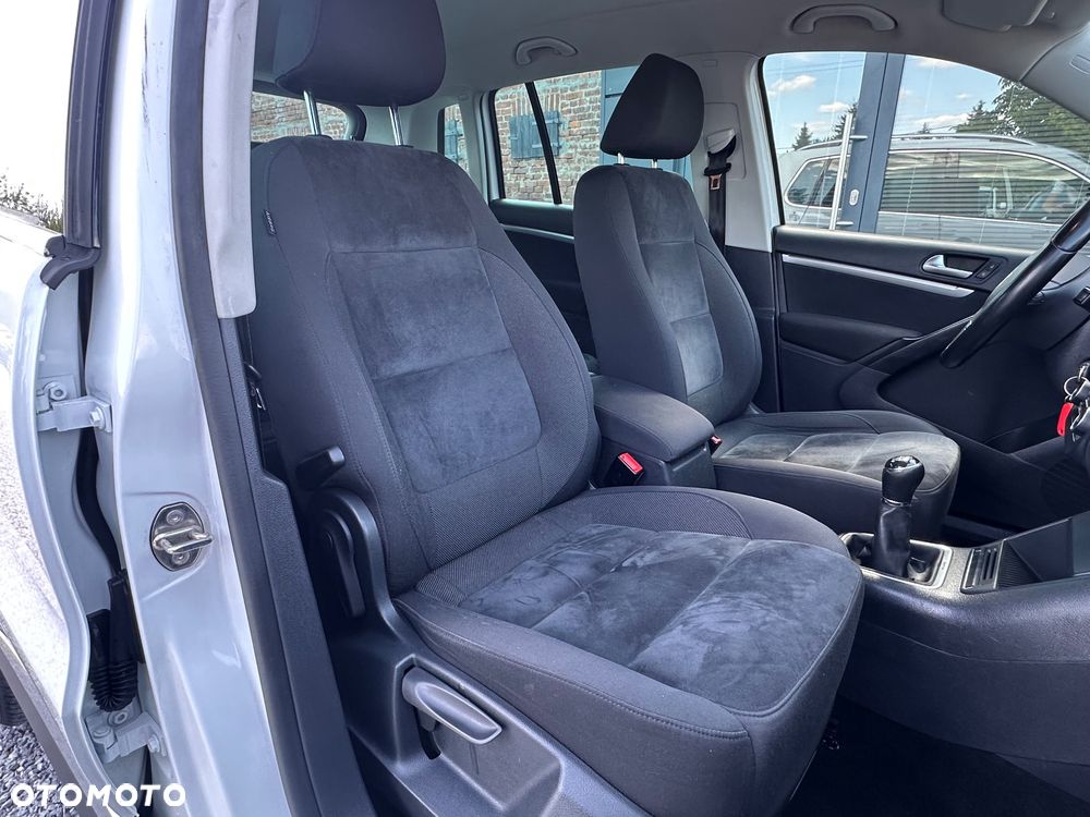 Volkswagen Tiguan 2.0 TDI DPF 4Motion BlueMotion Technology Exclusive - 31