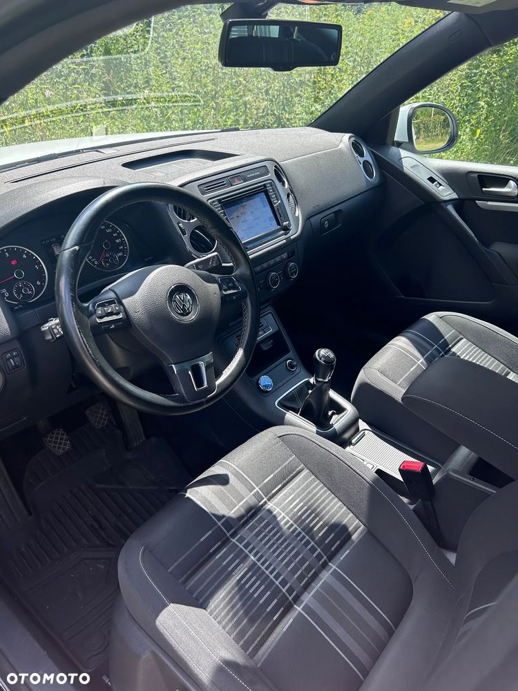 Volkswagen Tiguan 2.0 TDI DPF BlueMotion Technology Sport & Style - 8