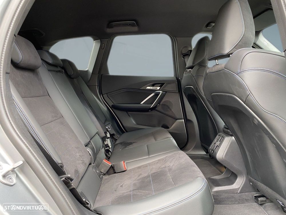 BMW iX1 eDrive20 Pack Desportivo M - 18