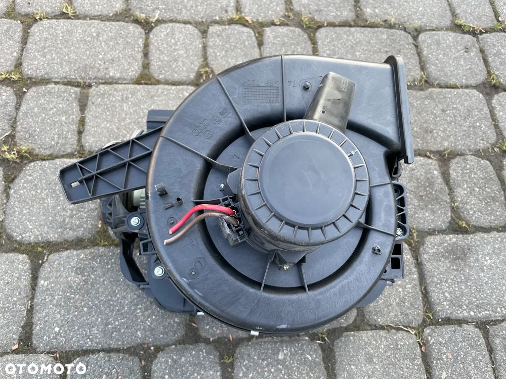 VW WENTYLATOR NAWIEWU FABIA I II FOX POLO 9N - 1