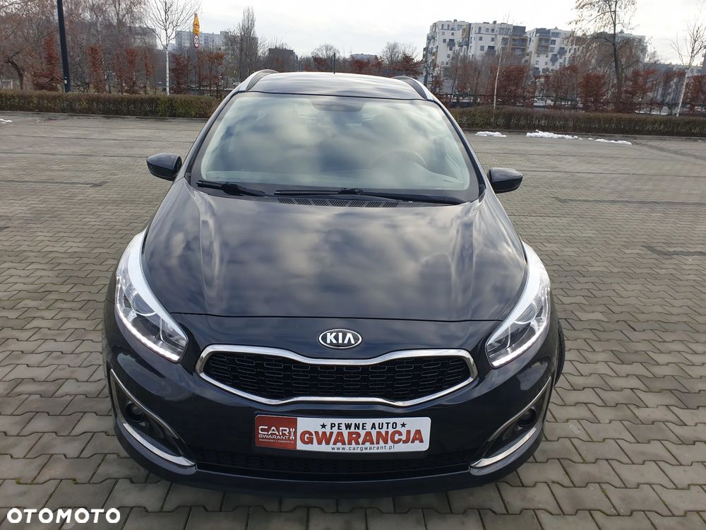 Kia Ceed 1.6 GDI Platinum Edition - 11
