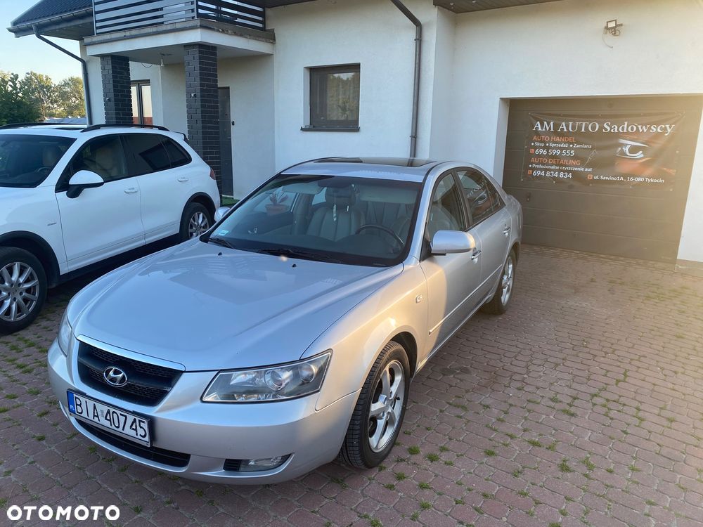 Hyundai Sonata - 4