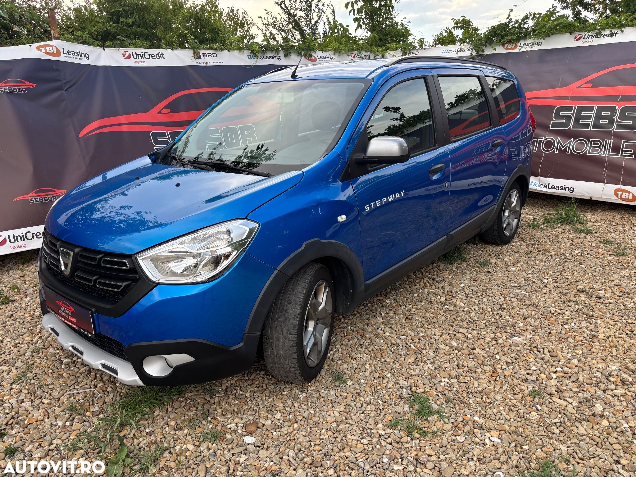 Dacia Lodgy 1.5 dCi Stepway - 1